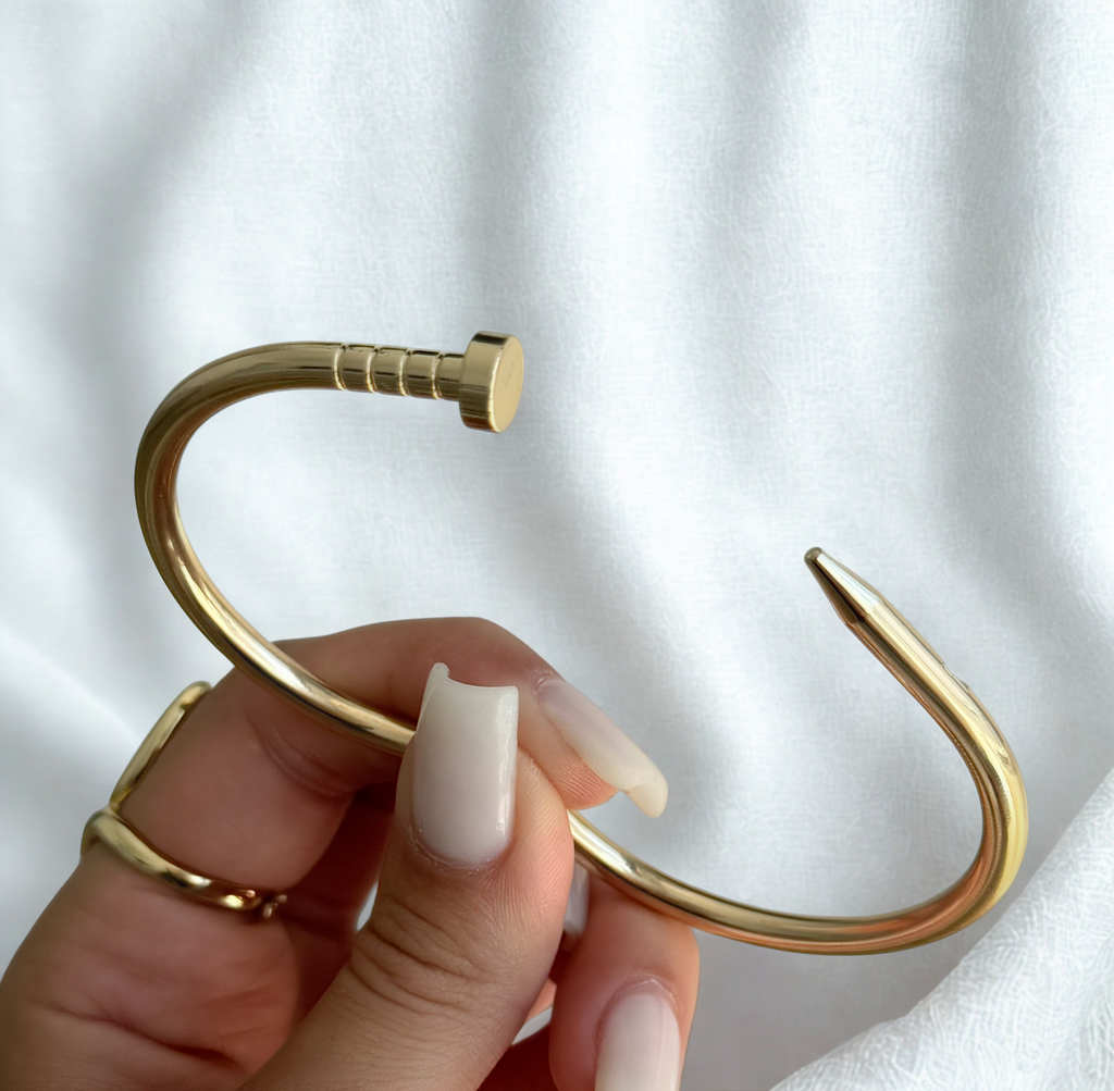 Golden Line Bracelet