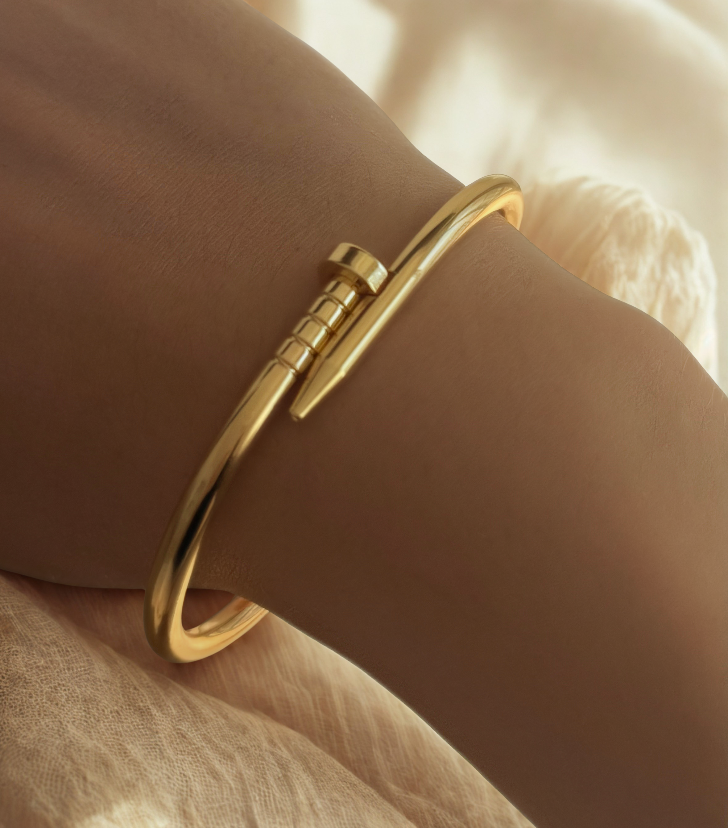 Golden Line Bracelet