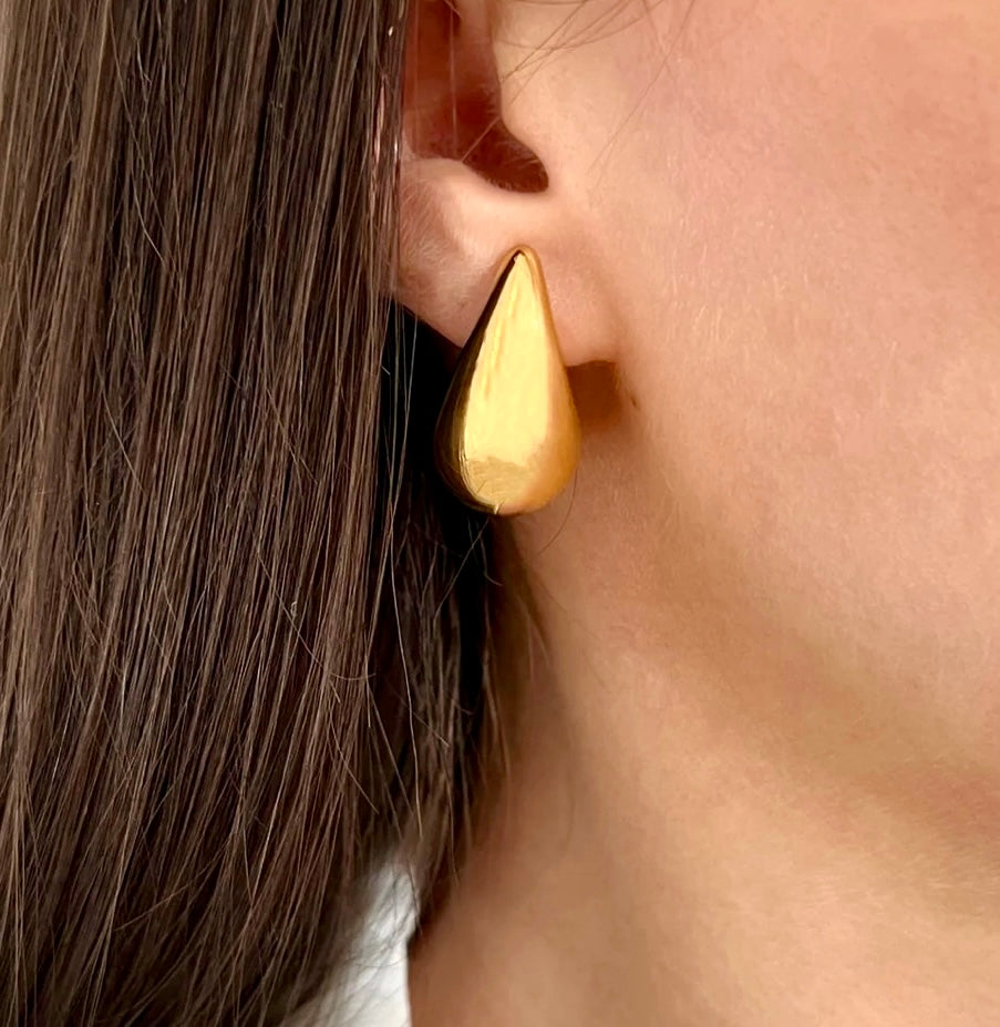 Drop earrings